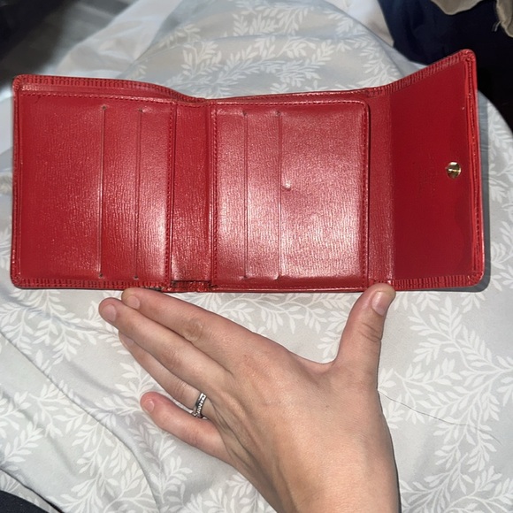 Louis Vuitton LV Red Epi Wallet - Picture 4 of 15